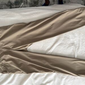 Lululemon khaki pants size 36” waist in EUC